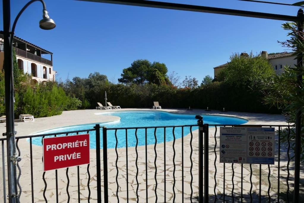 Appartement Clim & Piscine Sur Golf Пон-Руаяль Экстерьер фото